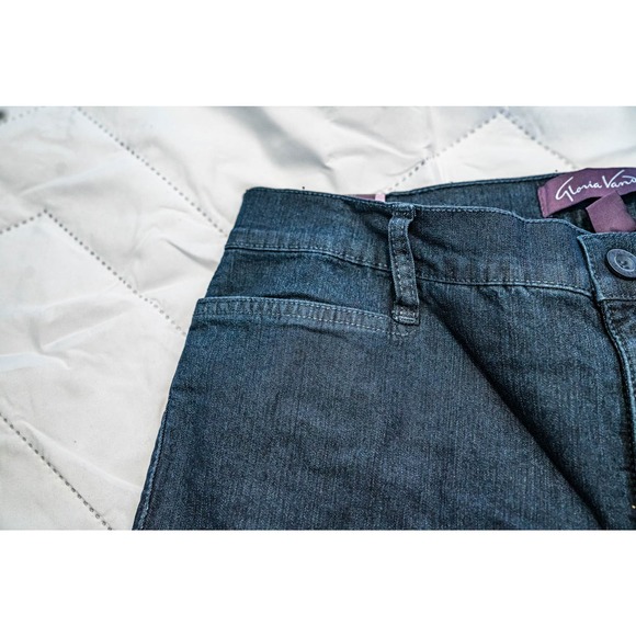 Gloria Vanderbilt Denim Jean - Amanda Straight-Leg Jeans, Blue, Sz 10 - Picture 3 of 7